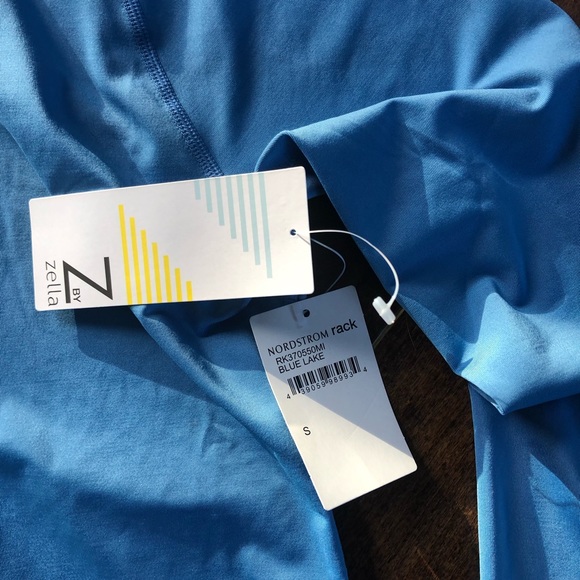 NWT! Zella Open Back Workout Athletic Long Sleeve - Picture 4 of 4